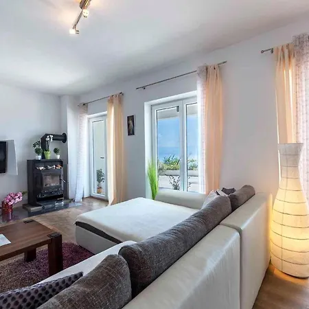 In Liganj 35553 Apartment Lovran